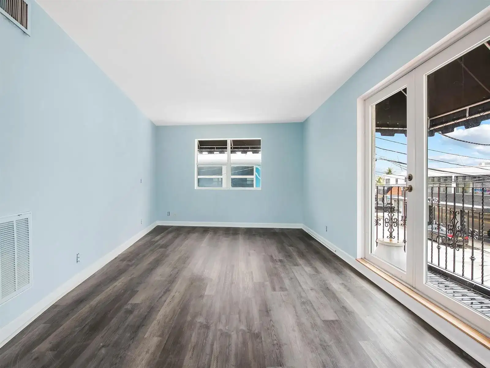 1948 E Sunrise Boulevard, Fort Lauderdale FL 33304 photo 3