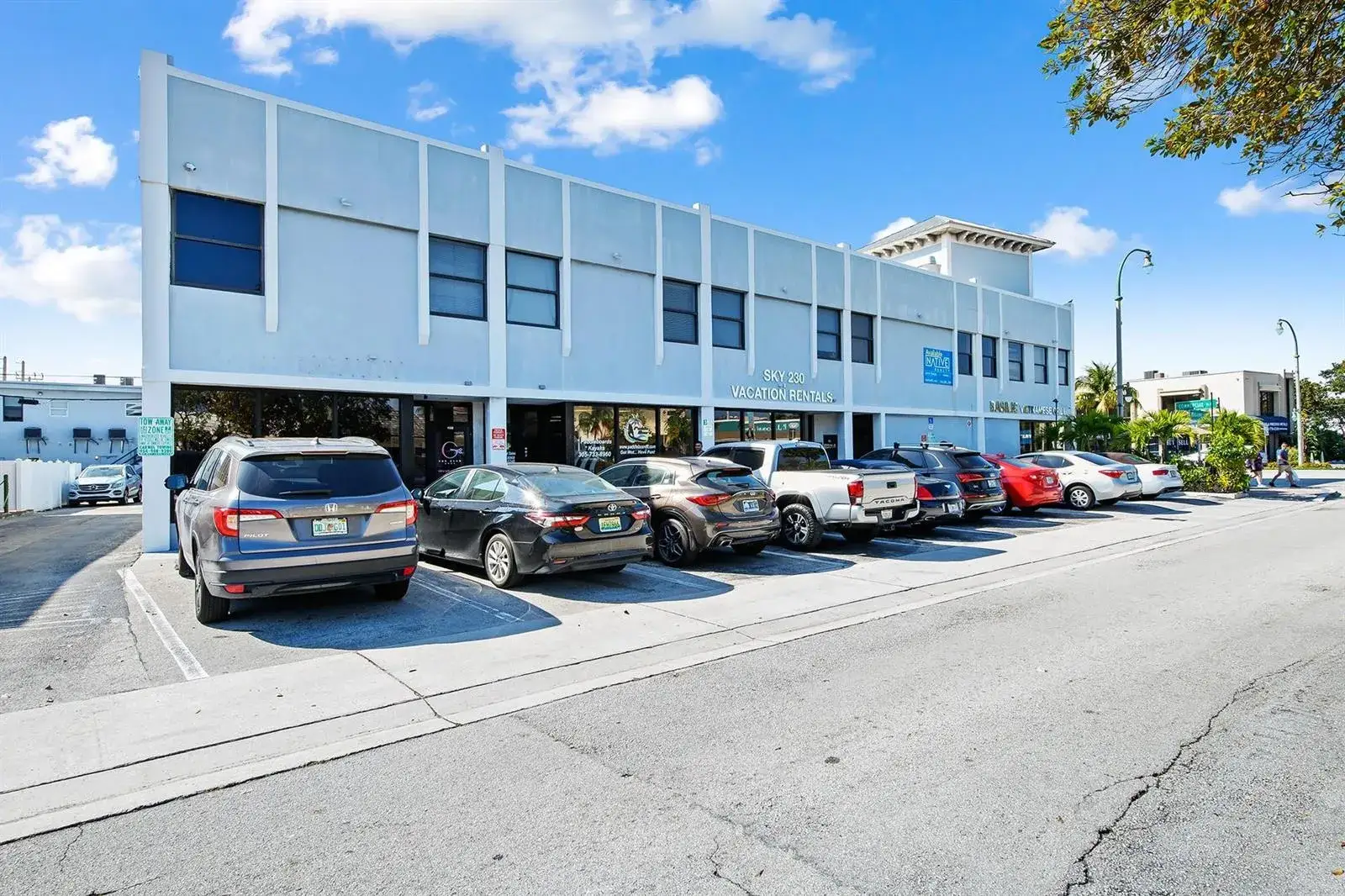 218 Commercial Boulevard, Lauderdale By The Sea FL 33308