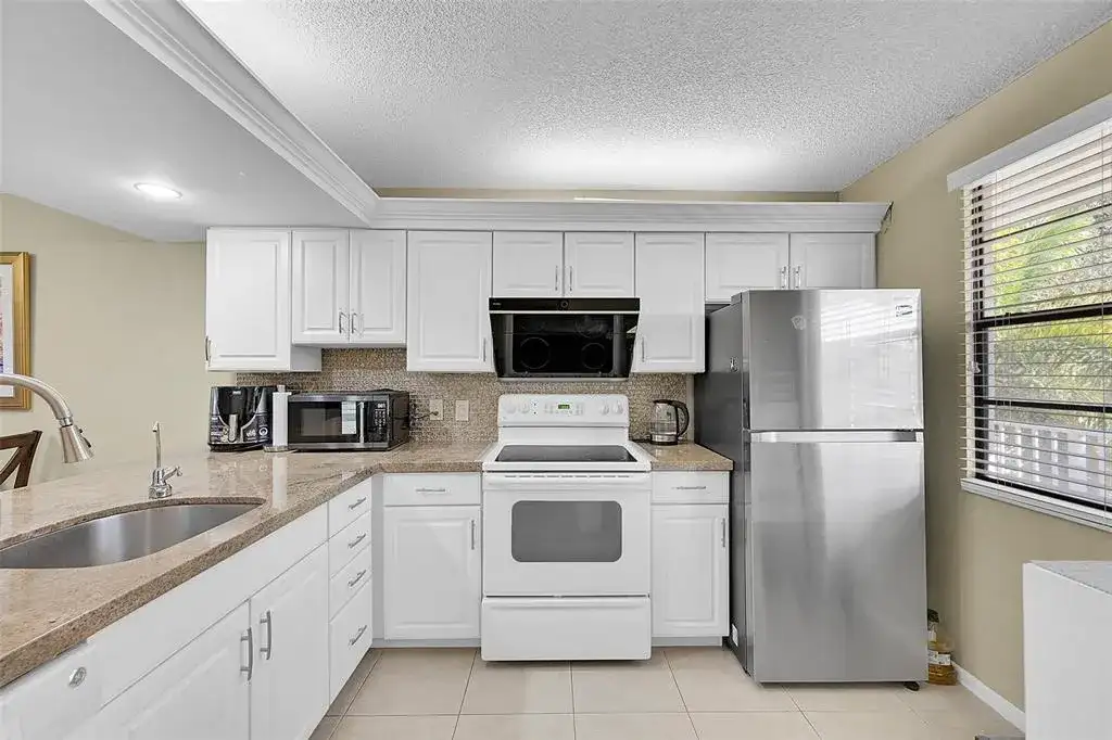 6109 Balboa Circle # 305, Boca Raton FL 33433 photo 5