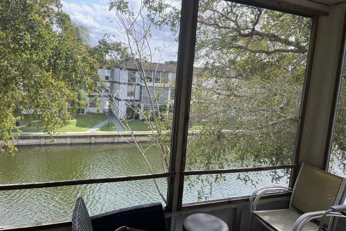 8360 Sands Point Boulevard # 305, Fort Lauderdale FL 33321