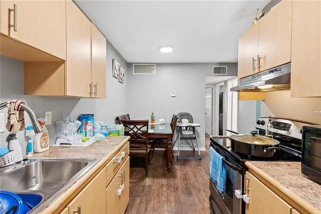 4140 Woodside Drive # 205, Coral Springs FL 33065