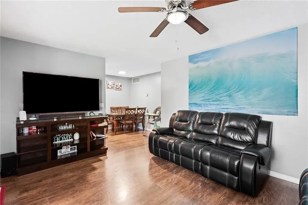 4140 Woodside Drive # 205, Coral Springs FL 33065