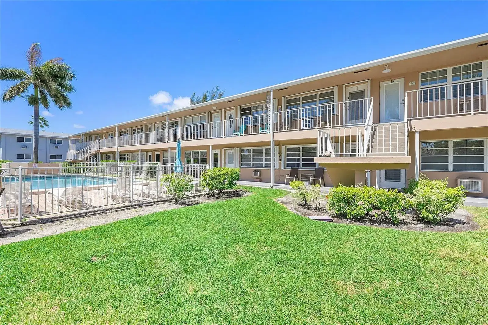 500 Layne Boulevard # 6, Hallandale Beach FL 33009
