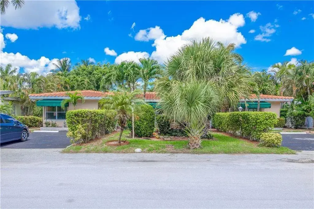 2613-2615 NE 33rd Avenue, Fort Lauderdale FL 33308