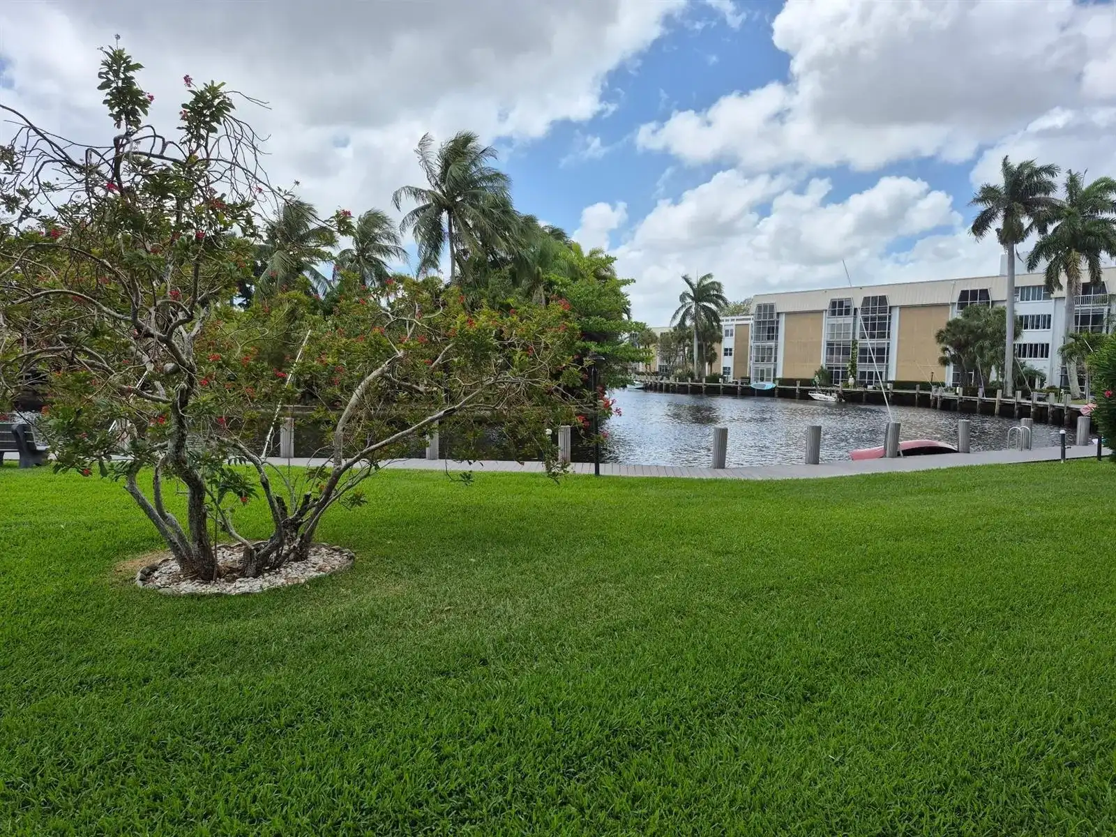 3010 NE 16 Avenue # 102, Oakland Park FL 33334