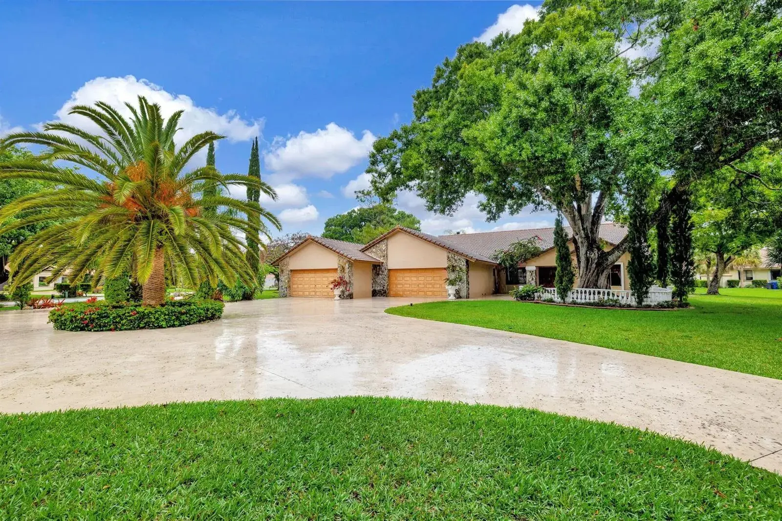 5355 NW 77th Terrace, Coral Springs FL 33067