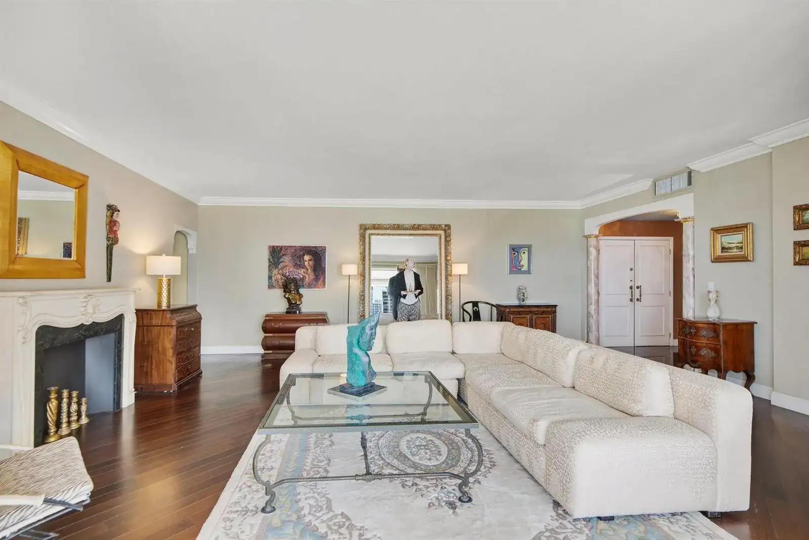 1 Las Olas Circle, Fort Lauderdale FL 33316 photo 2