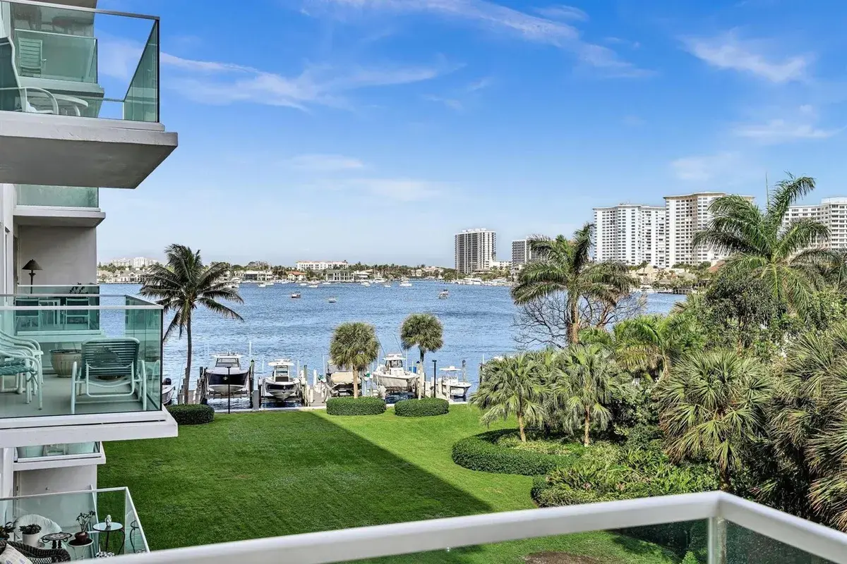 701 E Camino Real # 4e, Boca Raton FL 33432