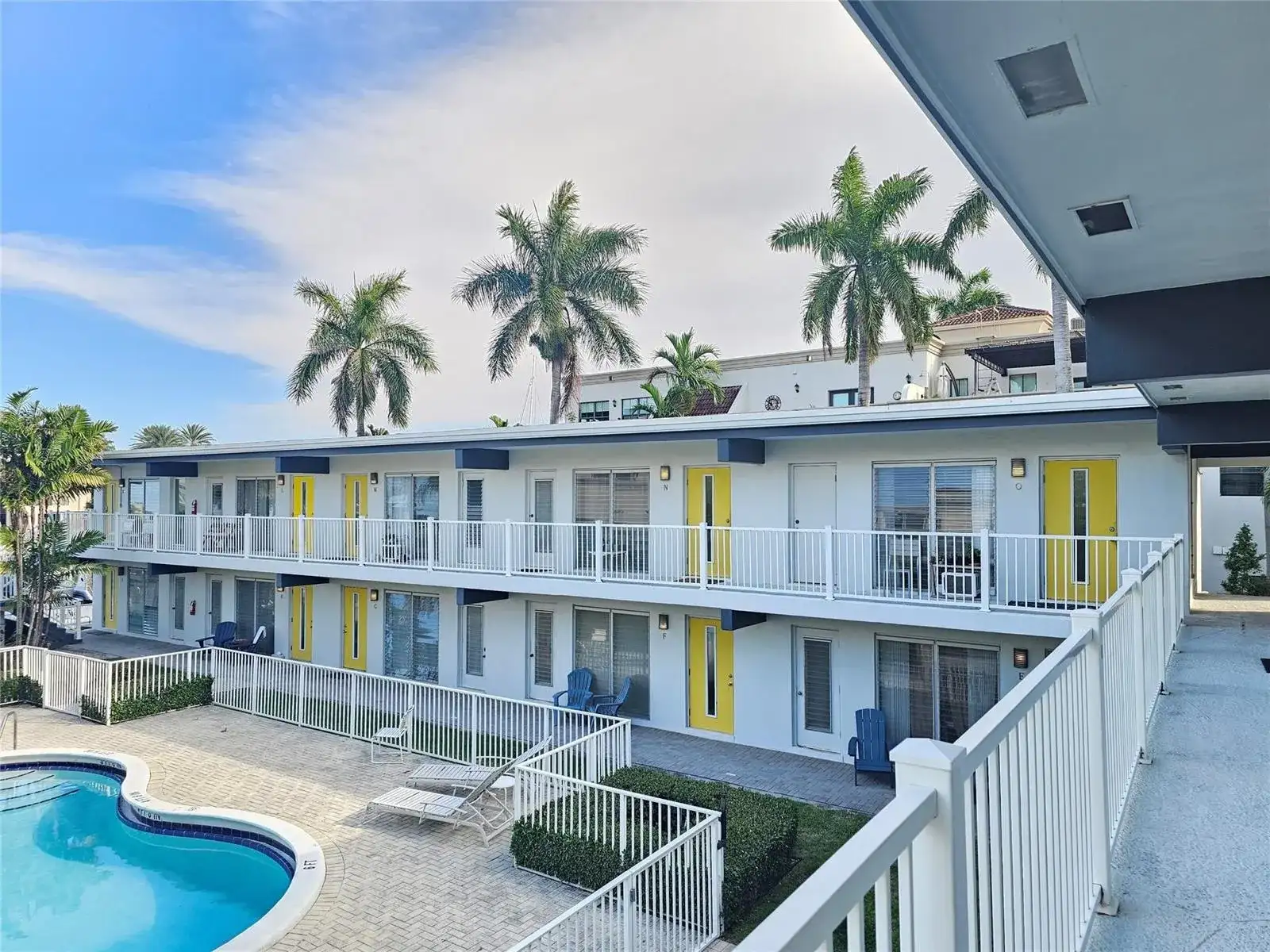 1354 Bayview Drive, Fort Lauderdale FL 33304 photo 4