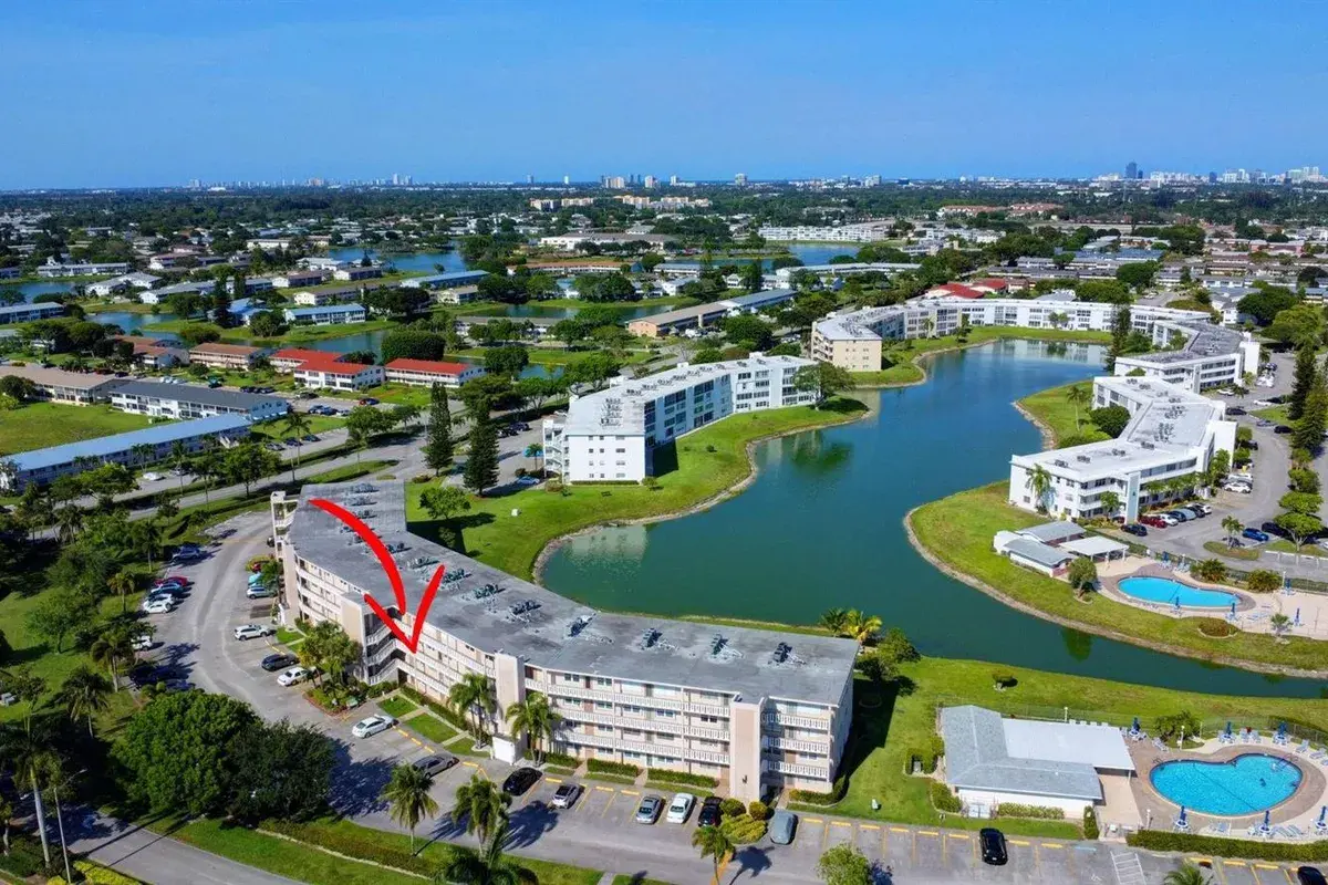 267 Wellington J # 267, West Palm Beach FL 33417