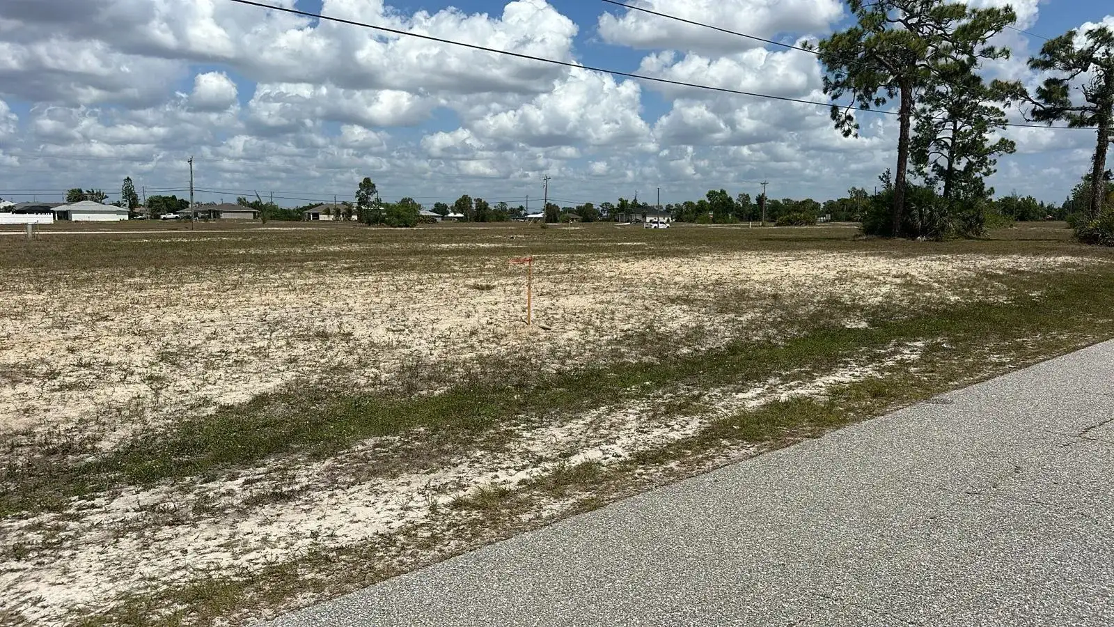 537 NW 15 Terrace, Cape Coral FL 33993 photo 2