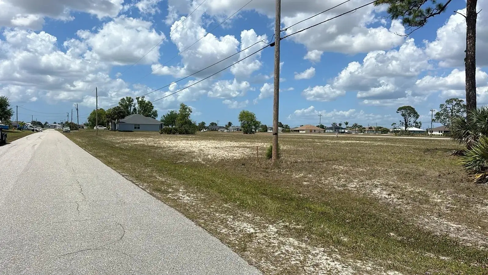 537 NW 15 Terrace, Cape Coral FL 33993 photo 5