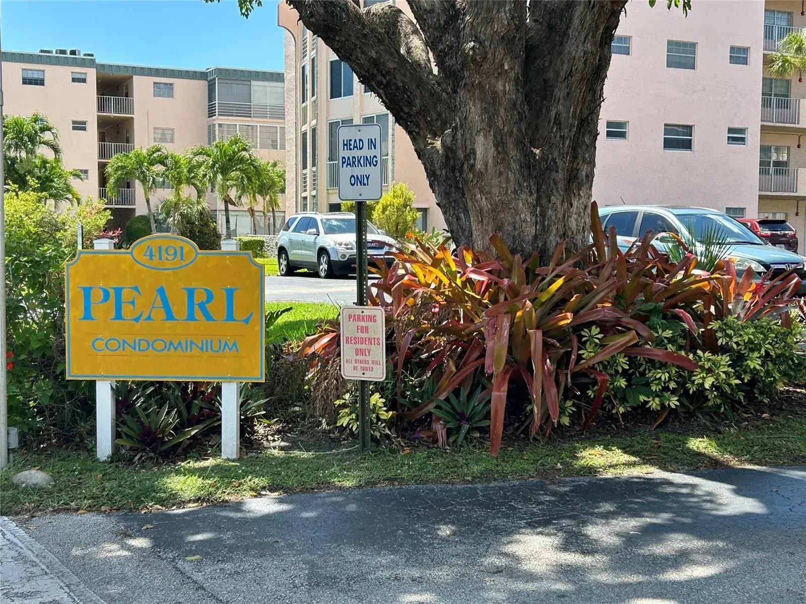 4191 NW 41st Street # 312, Lauderdale Lakes FL 33319