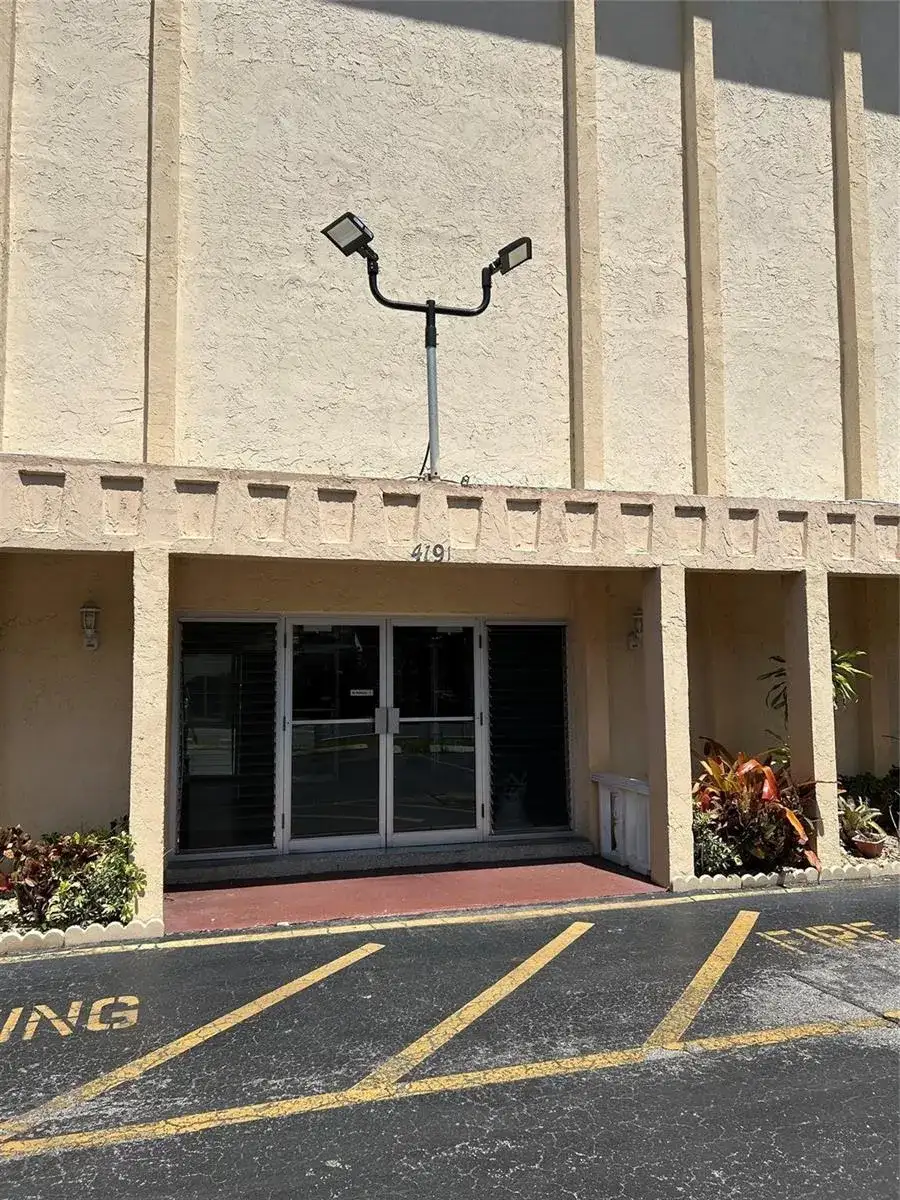 4191 NW 41st Street # 312, Lauderdale Lakes FL 33319 photo 5