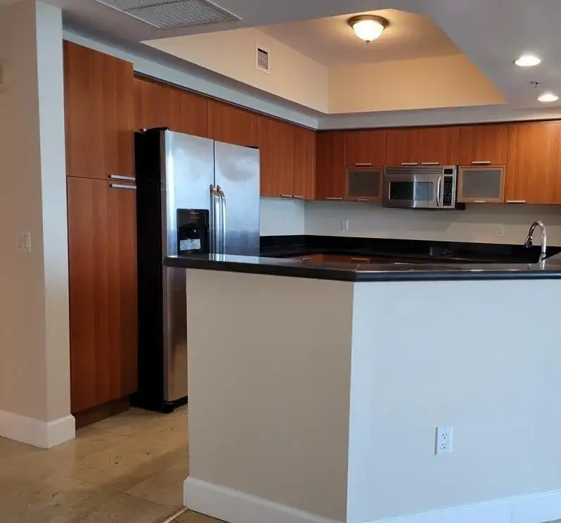 15051 Royal Oaks Lane # 902, North Miami FL 33181 photo 2