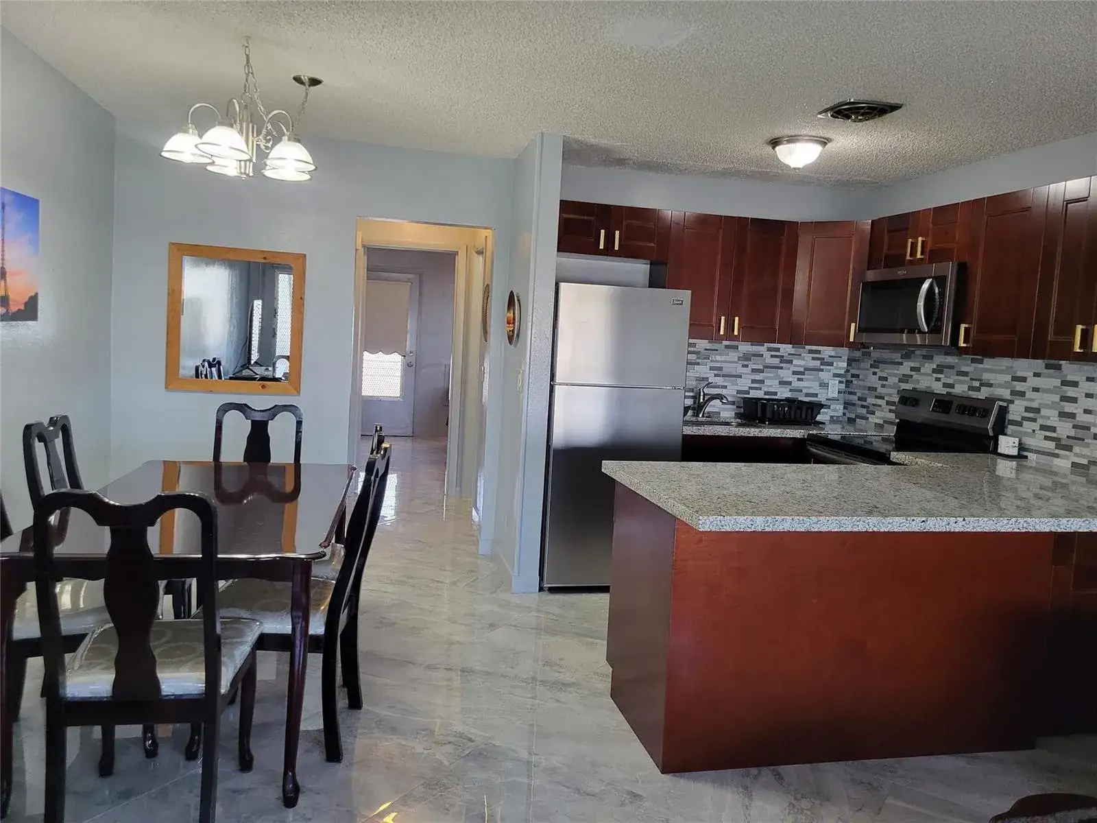 800 SW 11th Avenue # 17, Hallandale Beach FL 33009