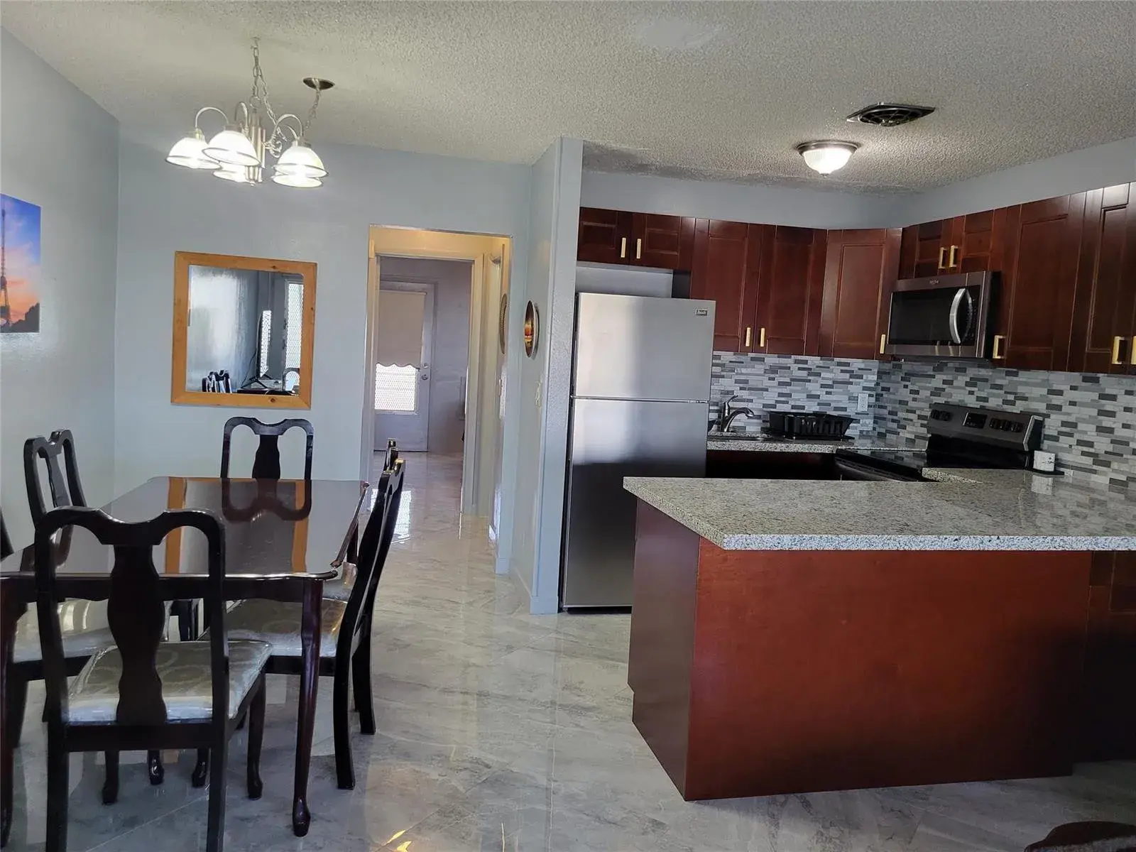 800 SW 11th Avenue # 17, Hallandale Beach FL 33009