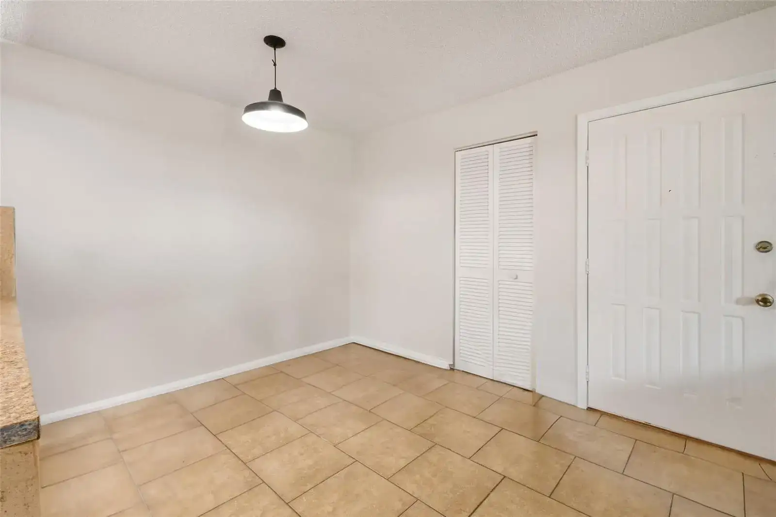 3402 Gardens Drive # 14B, Palm Beach Gardens FL 33410 photo 4