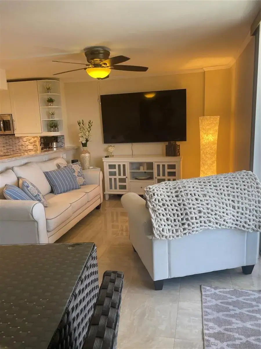 1731 SE 15th Street # 606, Fort Lauderdale FL 33316