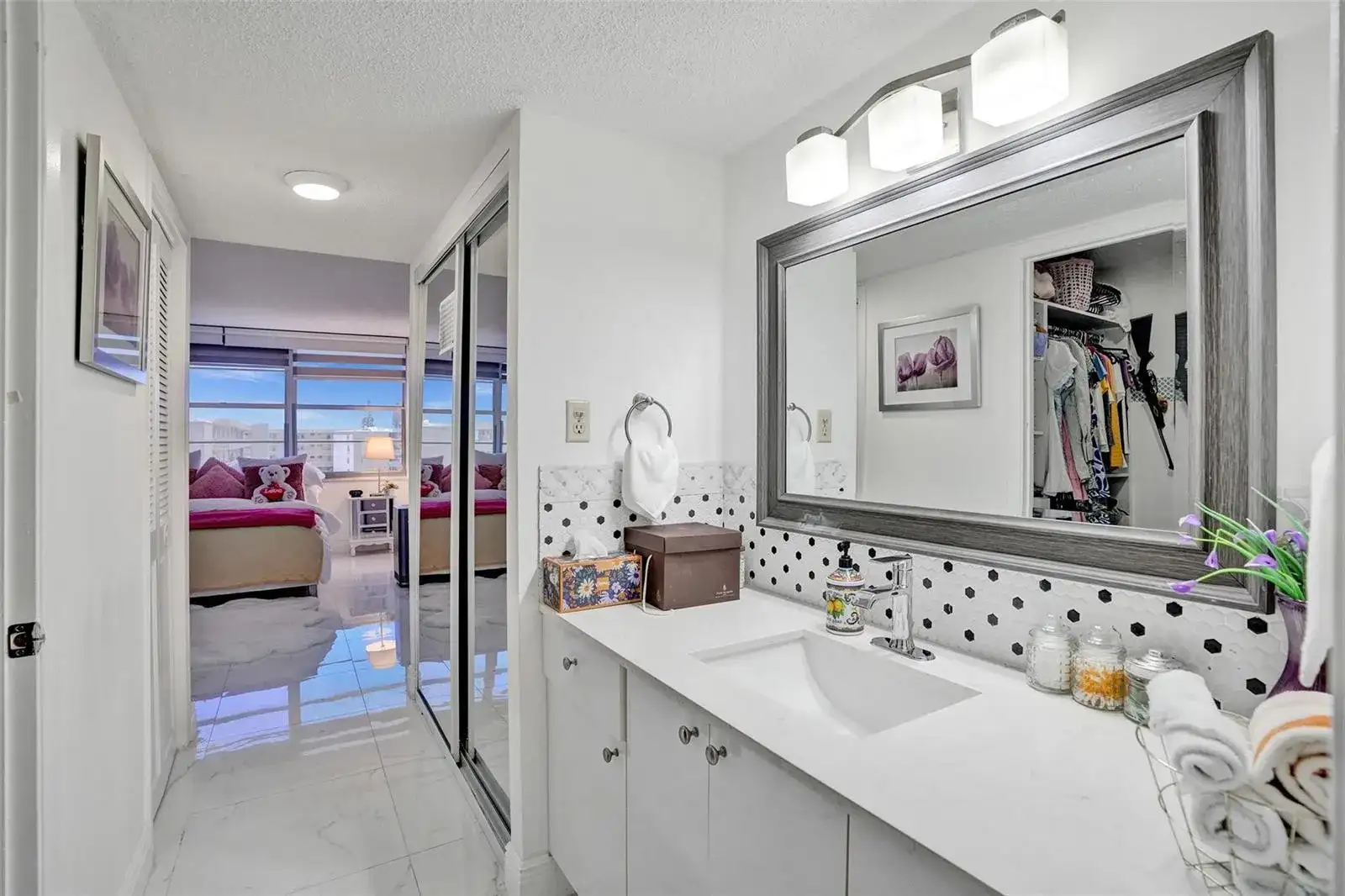 18041 SE Biscayne Boulevard # 503, Aventura FL 33160 photo 5