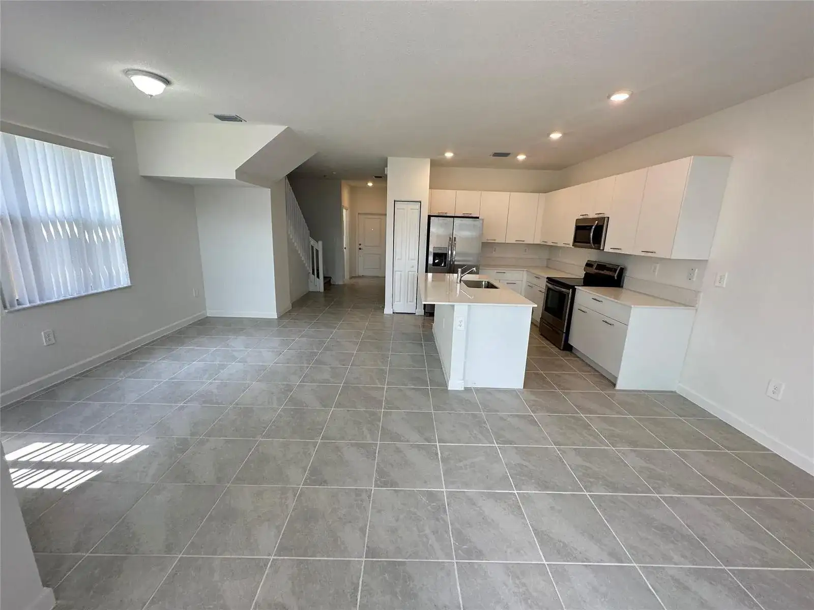 2437 NW 131st Circle, Miami FL 33167 photo 2