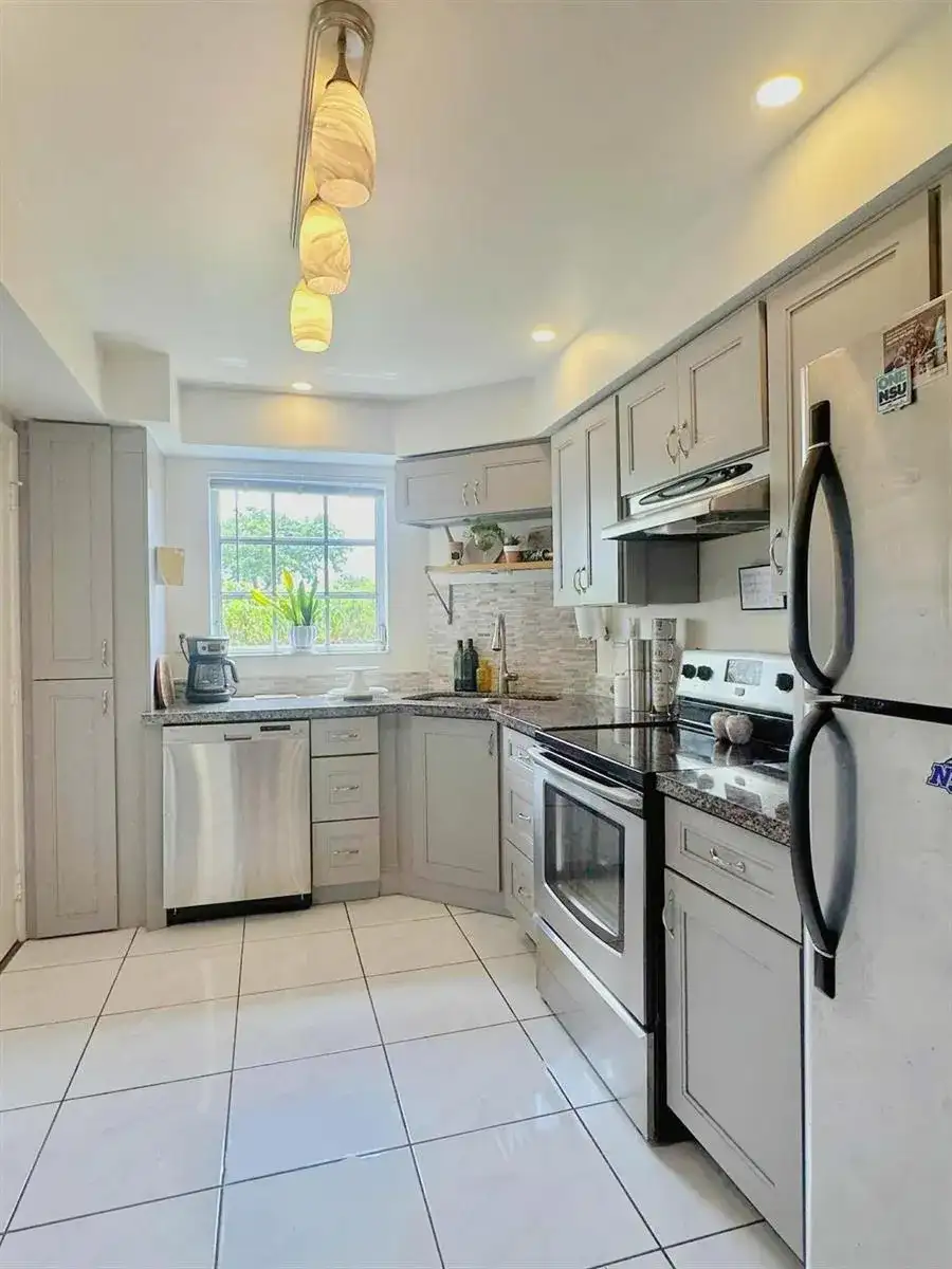 3475 Broken Woods Drive # 101, Coral Springs FL 33065 photo 2