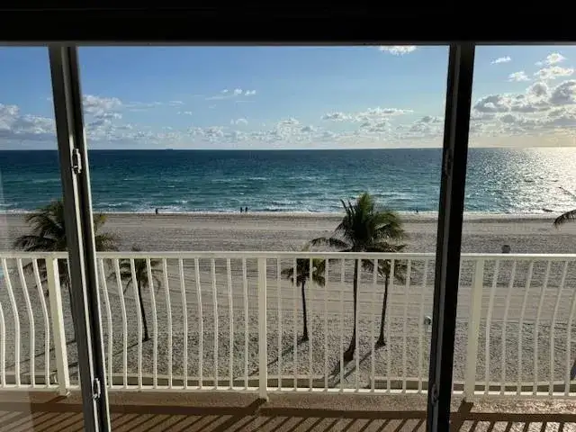 300 Oregon Street # 401, Hollywood FL 33019 photo 2