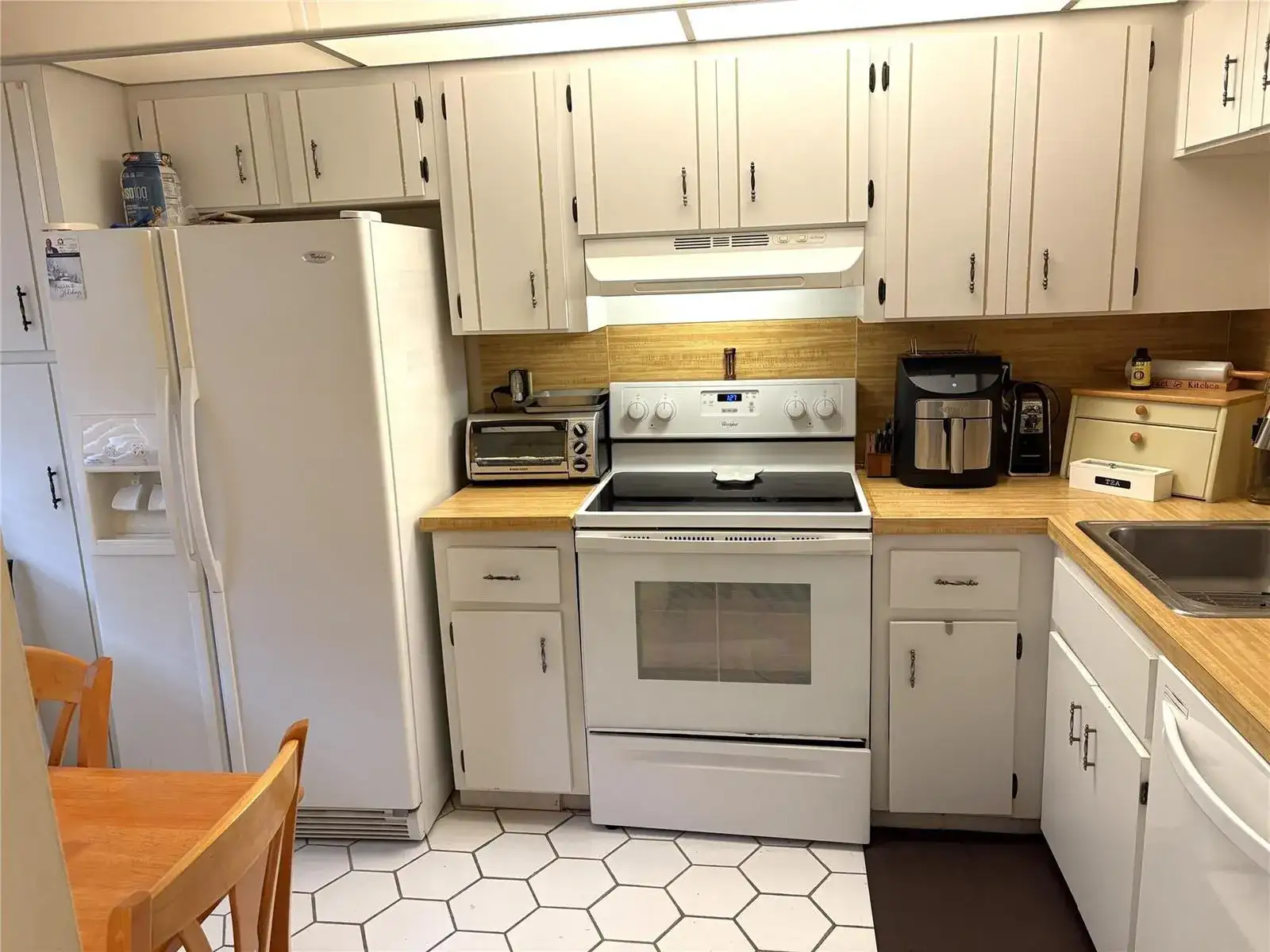 3571 Inverrary Drive # 209, Lauderhill FL 33319 photo 2