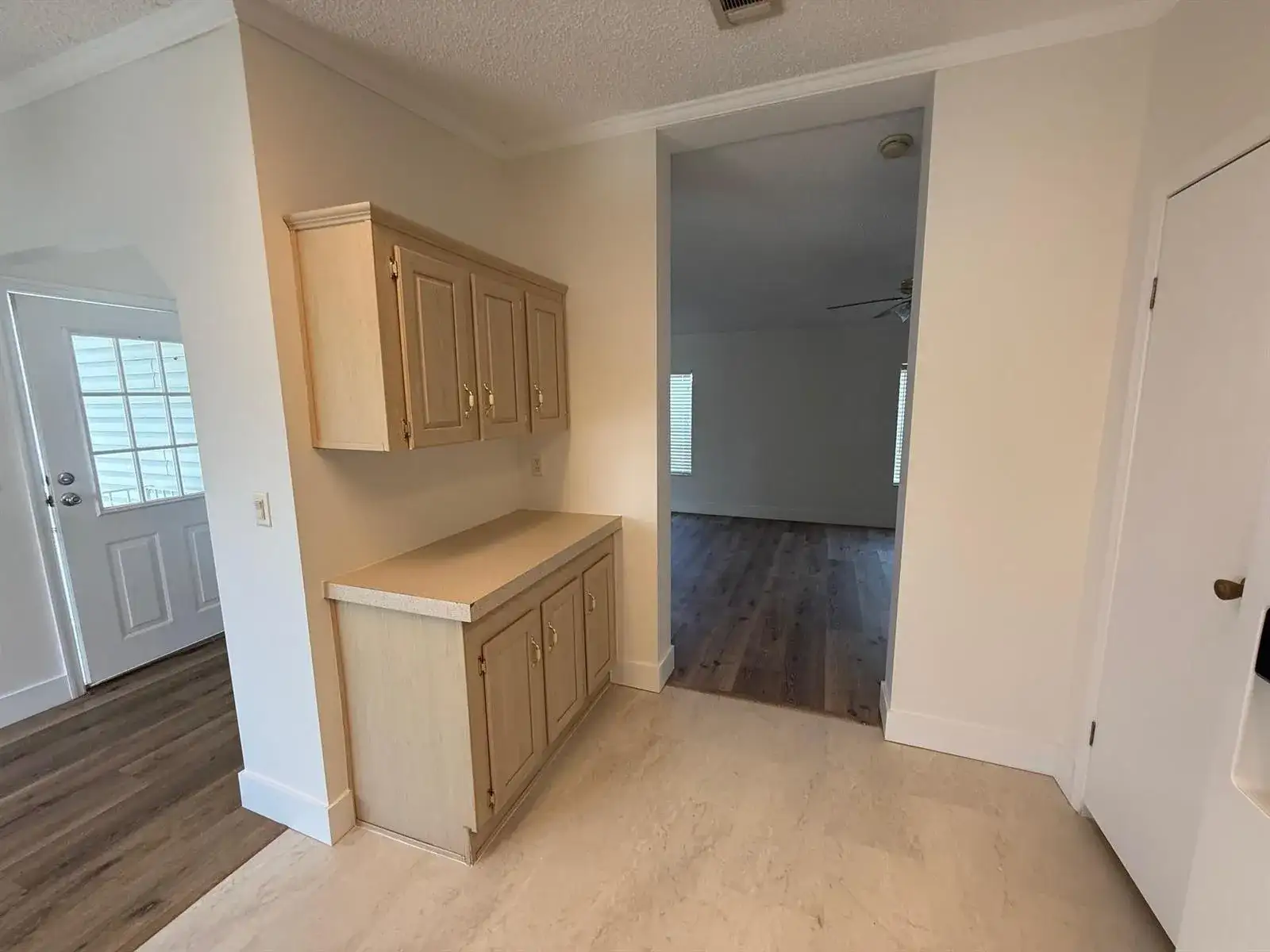 8648 SW 16th Place, Davie FL 33324 photo 3