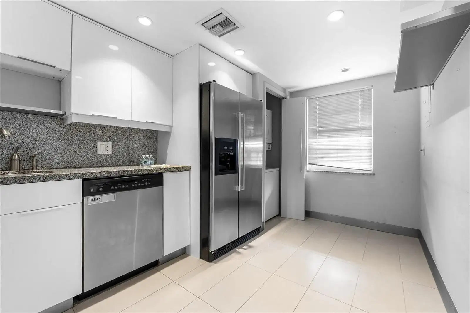 535 Oaks Drive # 508, Pompano Beach FL 33069 photo 4