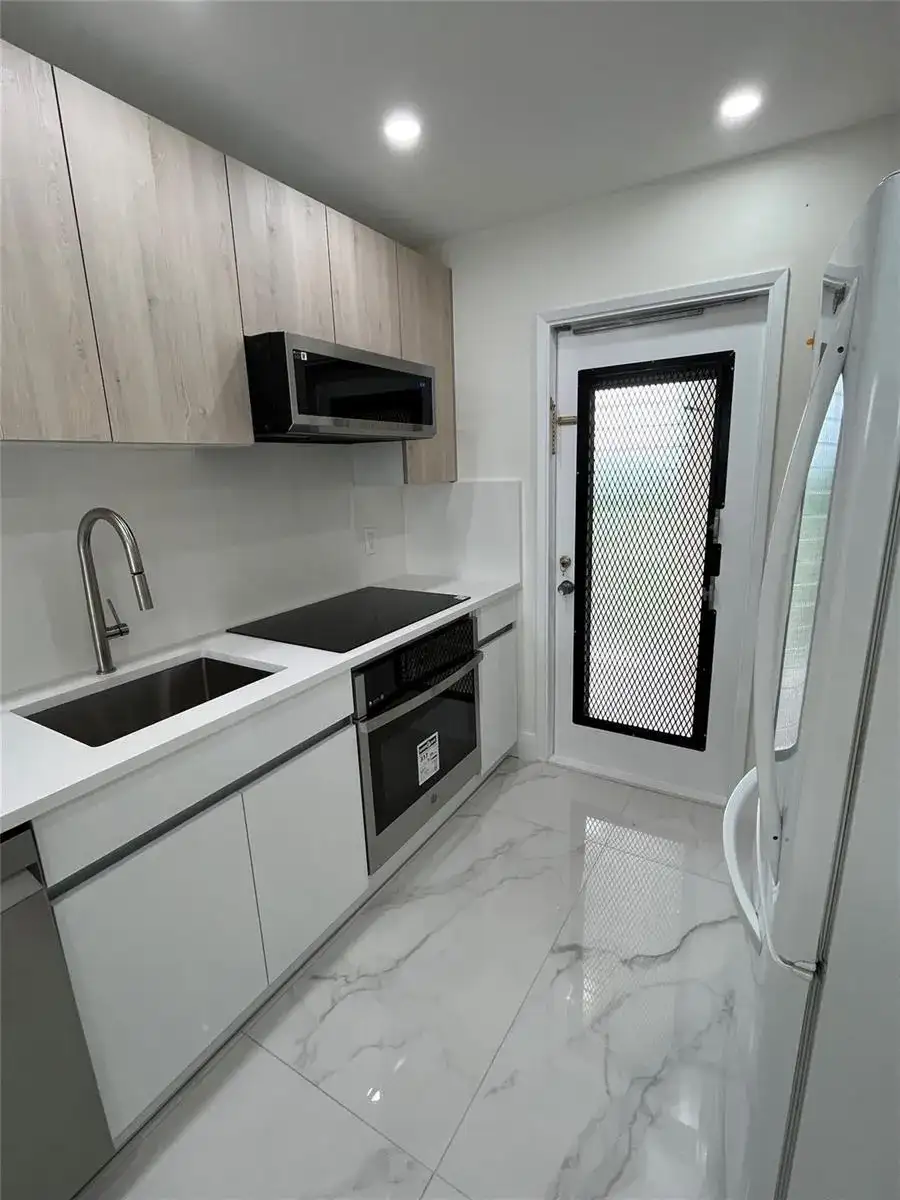 3150 N Course Lane # 610, Pompano Beach FL 33069 photo 5