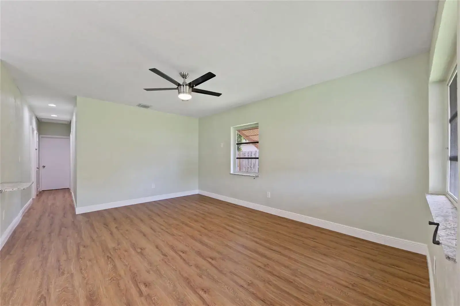 2071 NE 180th Street, North Miami Beach FL 33162 photo 5