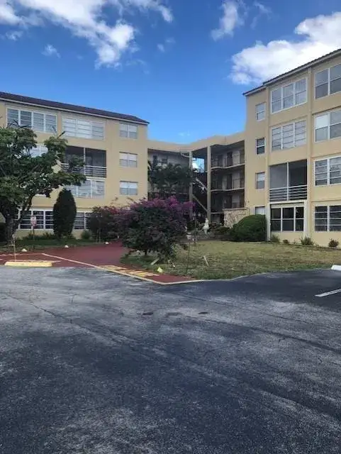 2801 Somerset Drive # 209, Lauderdale Lakes FL 33311