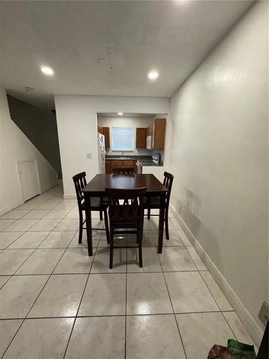 2452 Taylor Street # 204, Hollywood FL 33020 photo 5