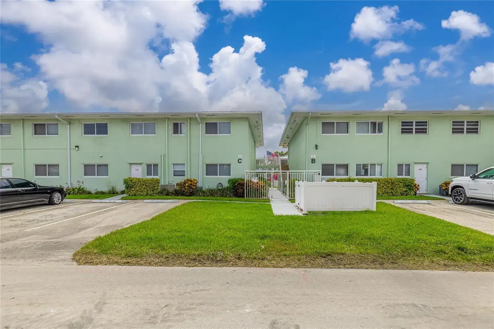2100 NE 38th Street # 216, Lighthouse Point FL 33064 photo 2
