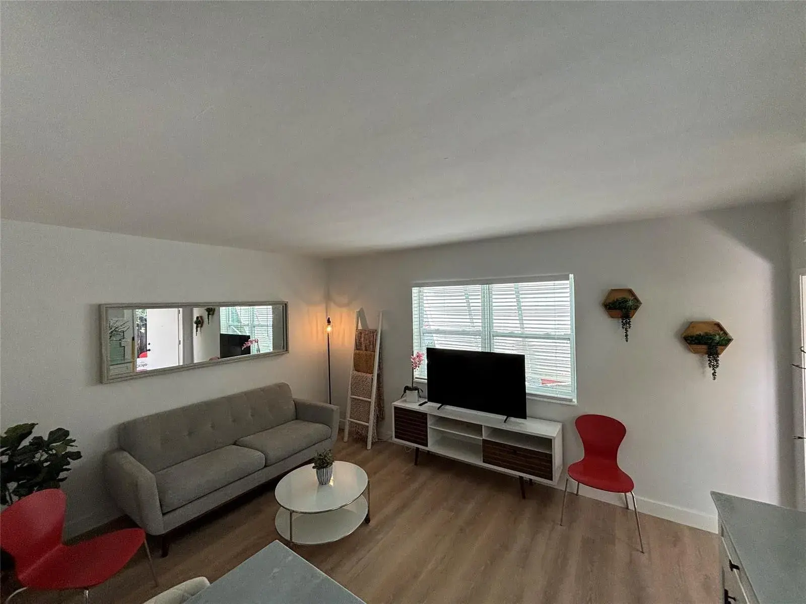 1315 SE 2nd Street, Fort Lauderdale FL 33301