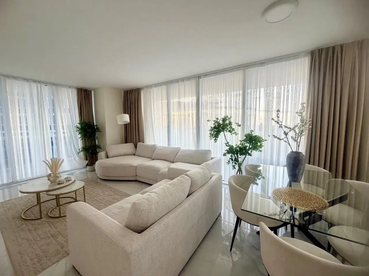 1830 S Ocean Drive # 2406, Hallandale Beach FL 33009
