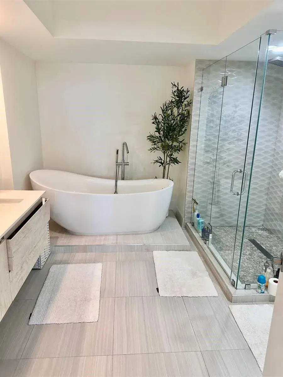 1830 S Ocean Drive # 2406, Hallandale Beach FL 33009