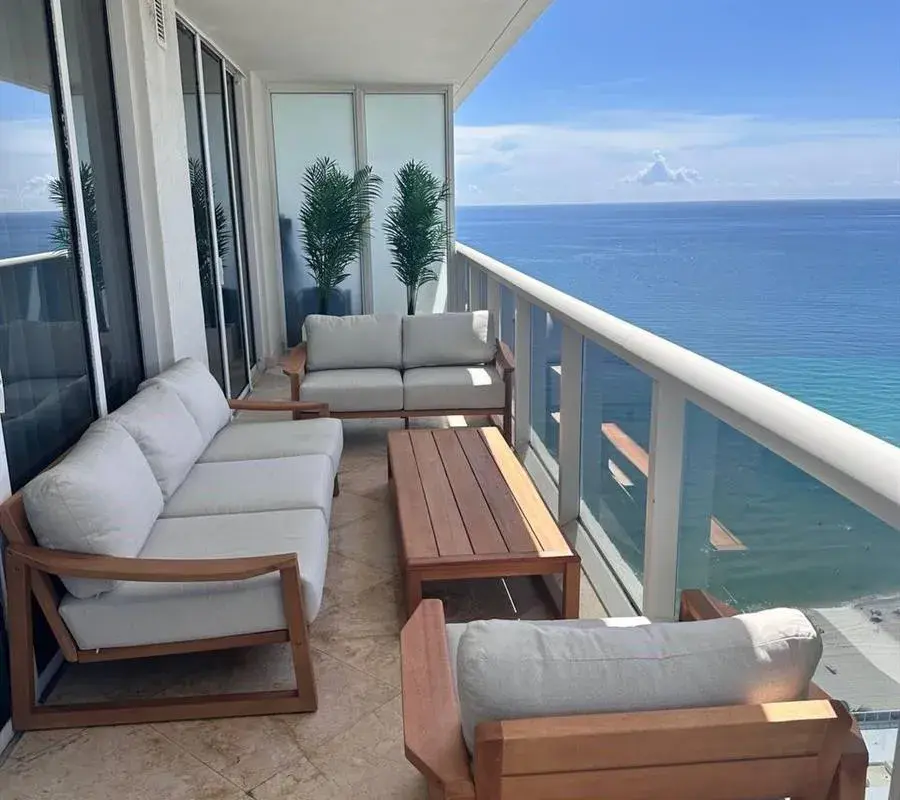 1830 S Ocean Drive # 2406, Hallandale Beach FL 33009