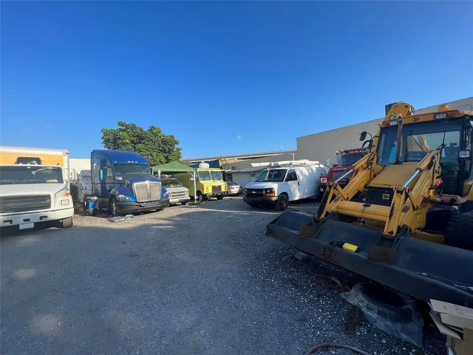 16951 NW 4th Avenue, North Miami Beach FL 33169 photo 2