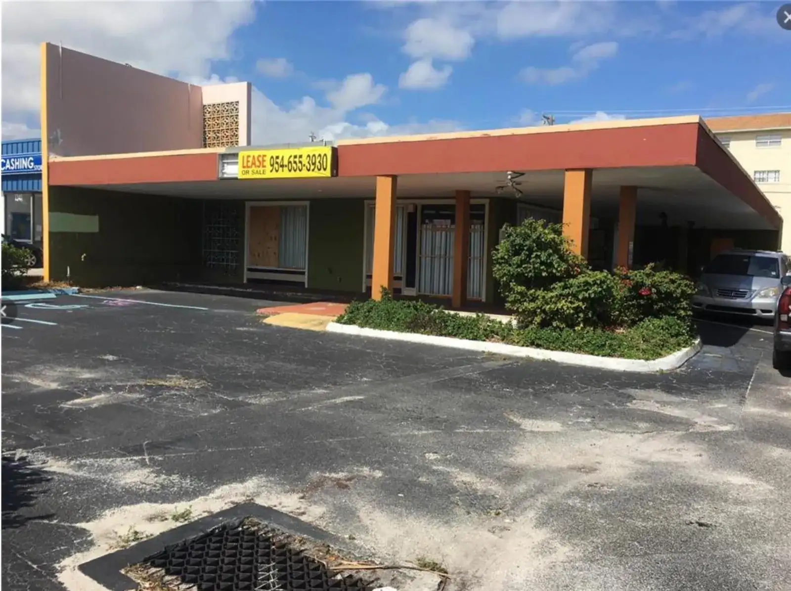 1361 E Commercial Boulevard, Oakland Park FL 33334 photo 4