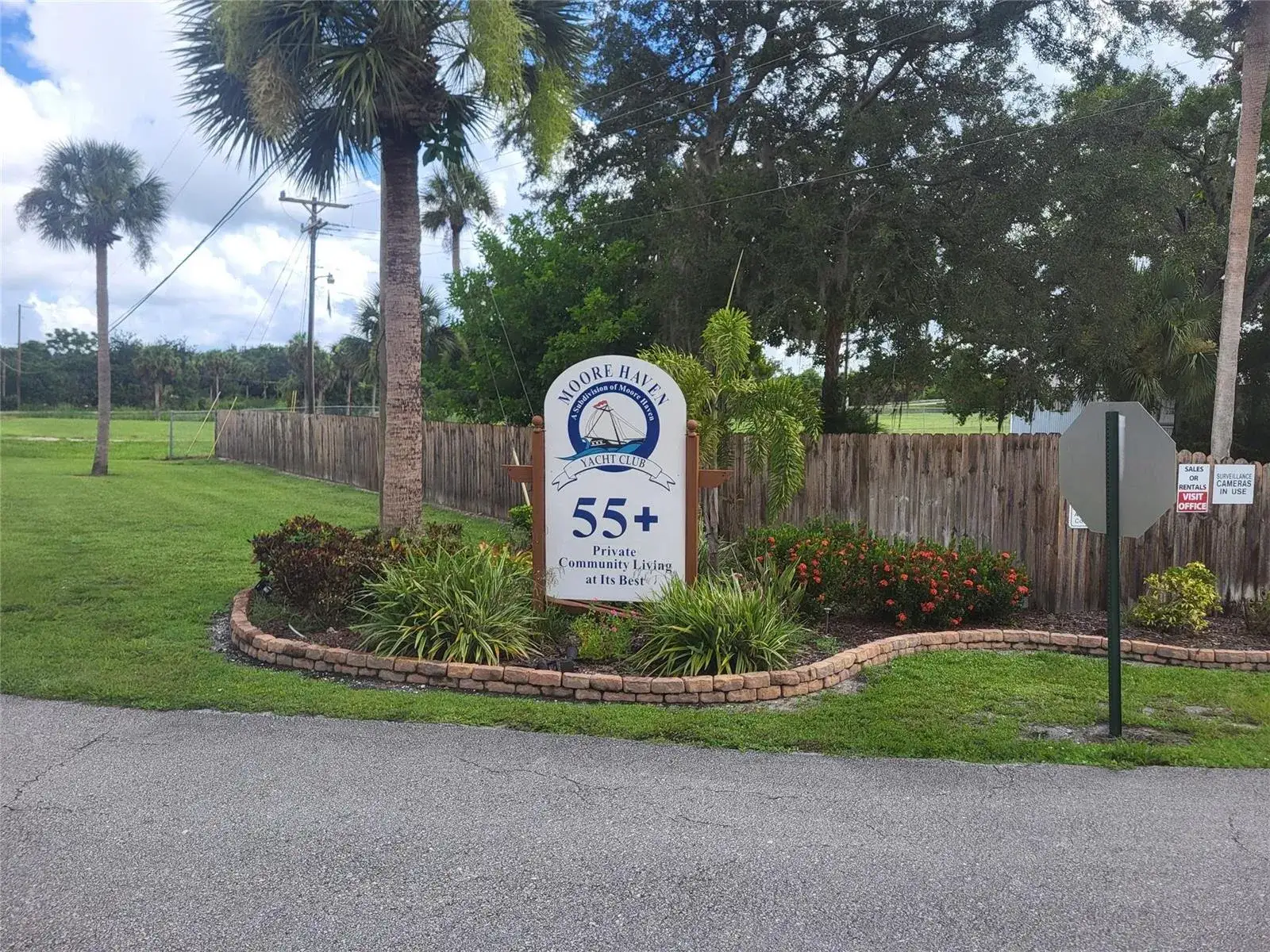 803 & 805 & 805 Big Branch Lane, Moore Haven FL 33471