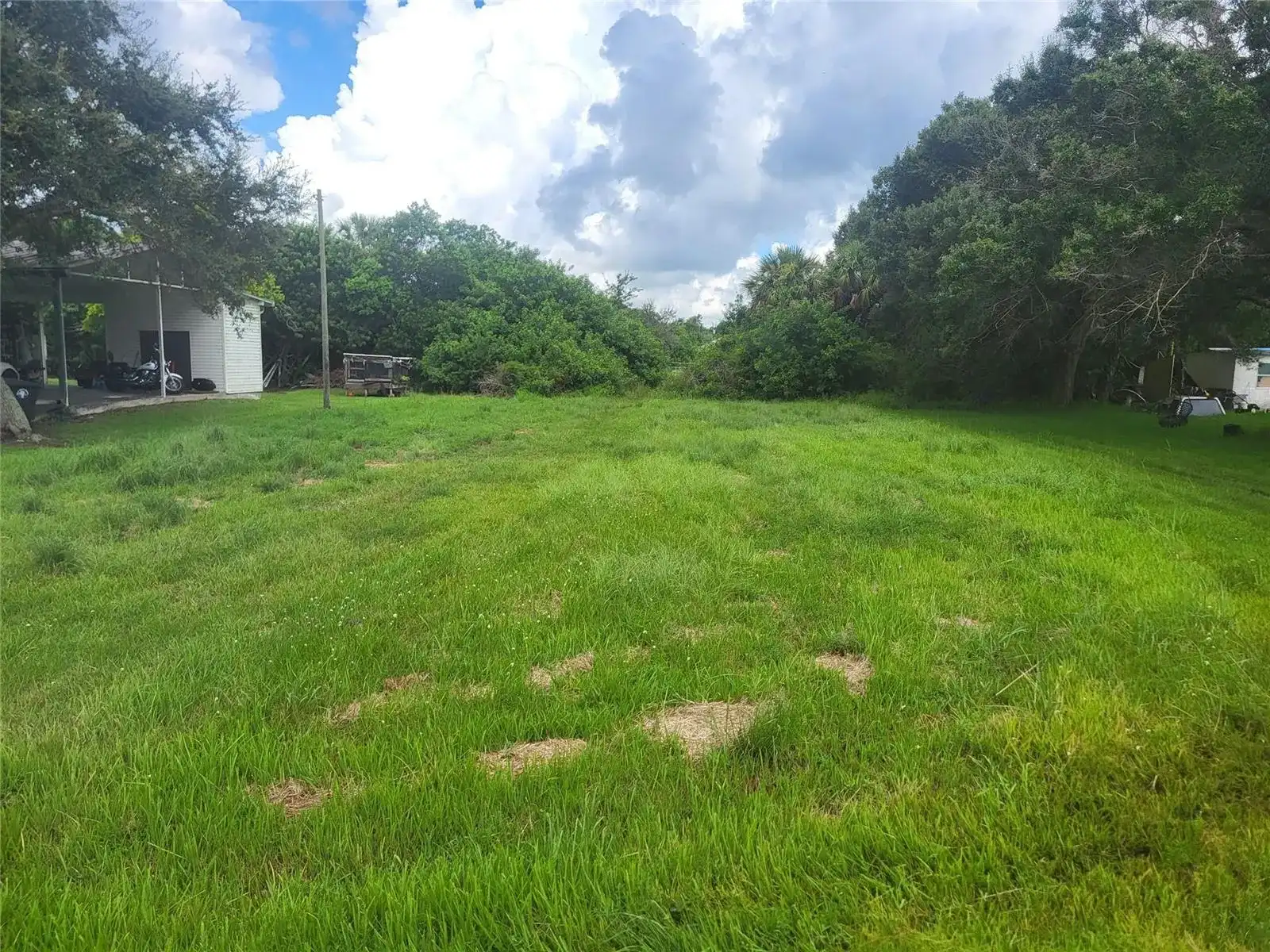 1099 Pine Avenue, Moore Haven FL 33471