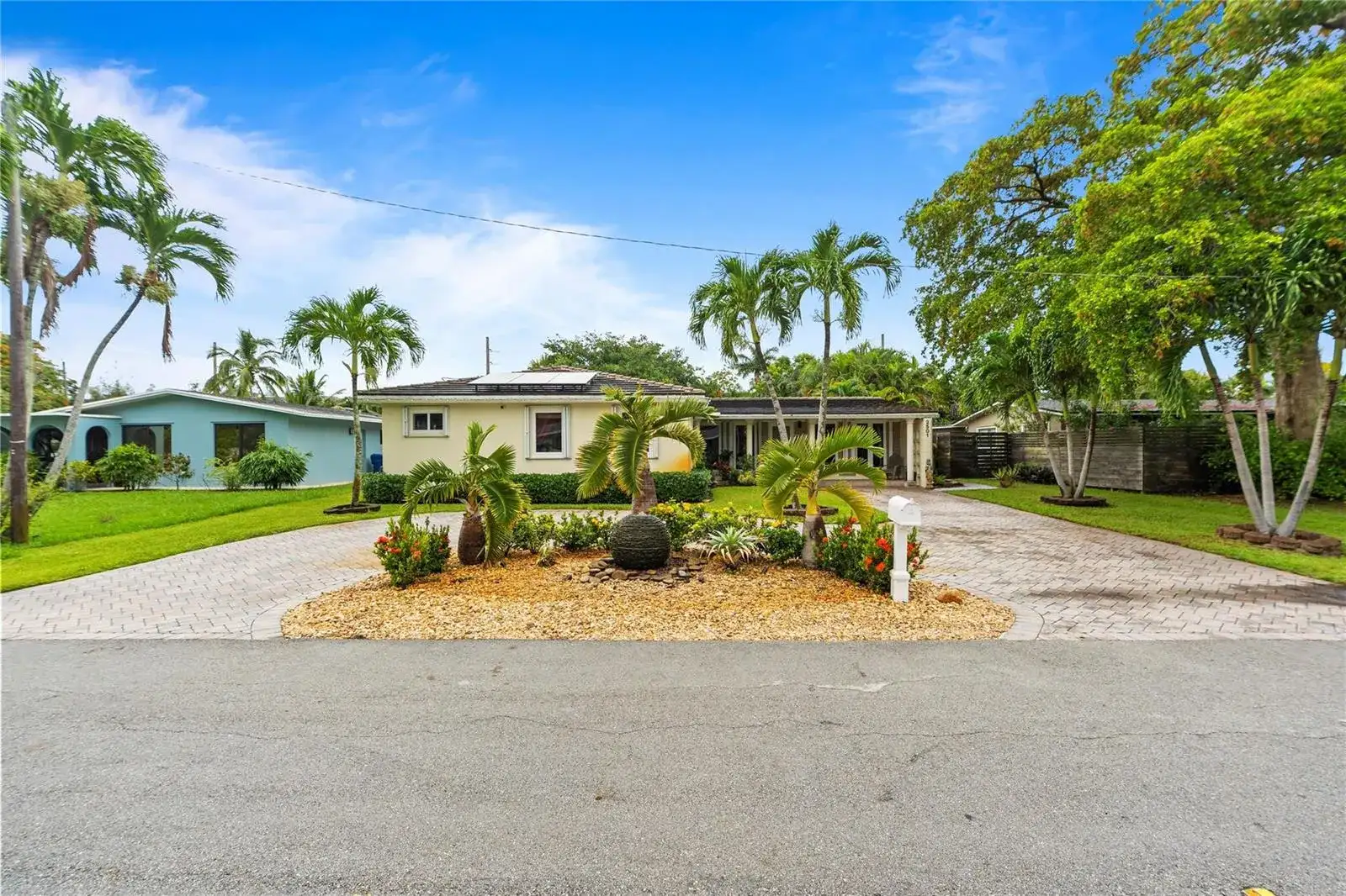 2501 NW 8th Avenue, Wilton Manors FL 33311 photo 5
