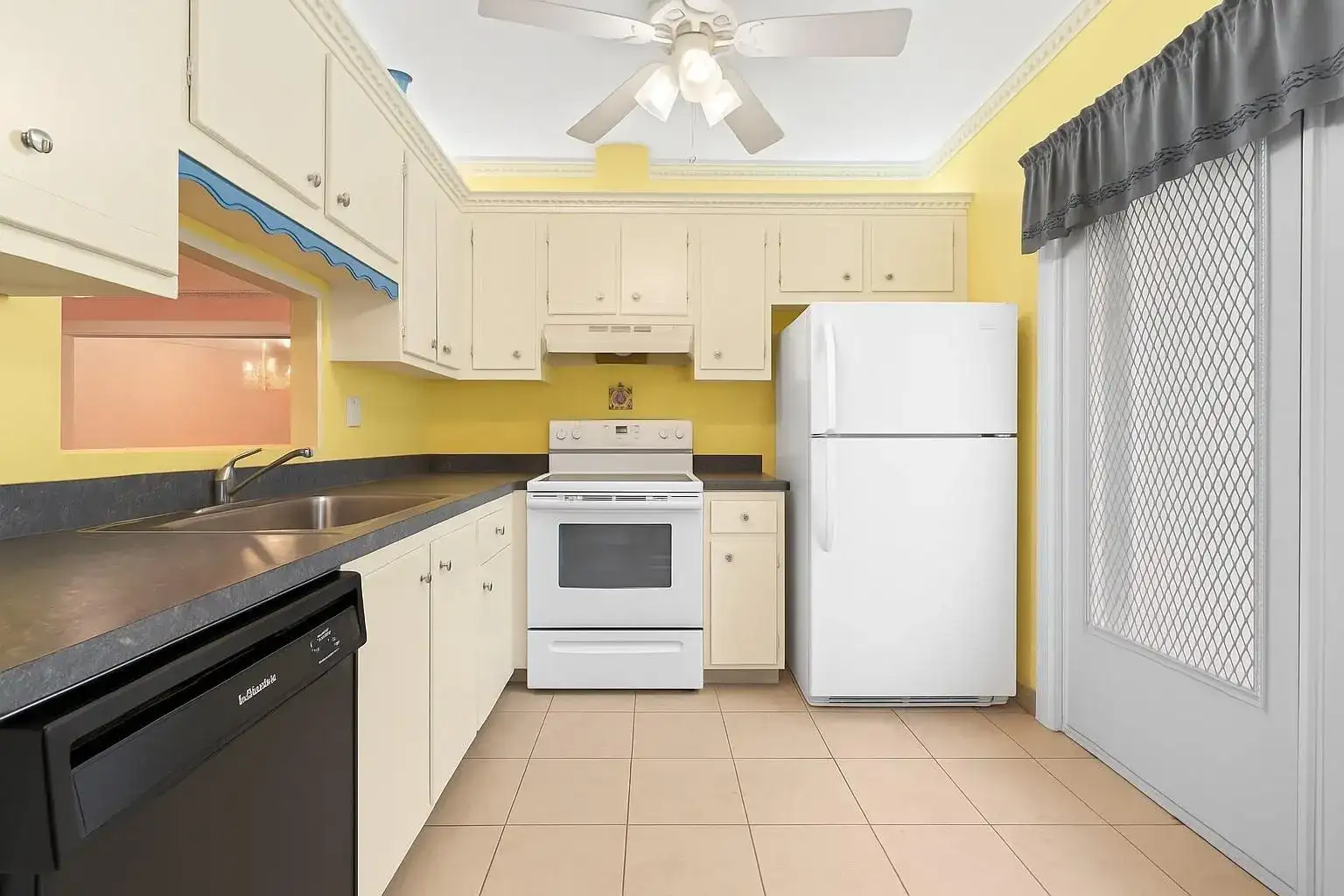 5100 NW 35th Street # 110, Lauderdale Lakes FL 33319 photo 2