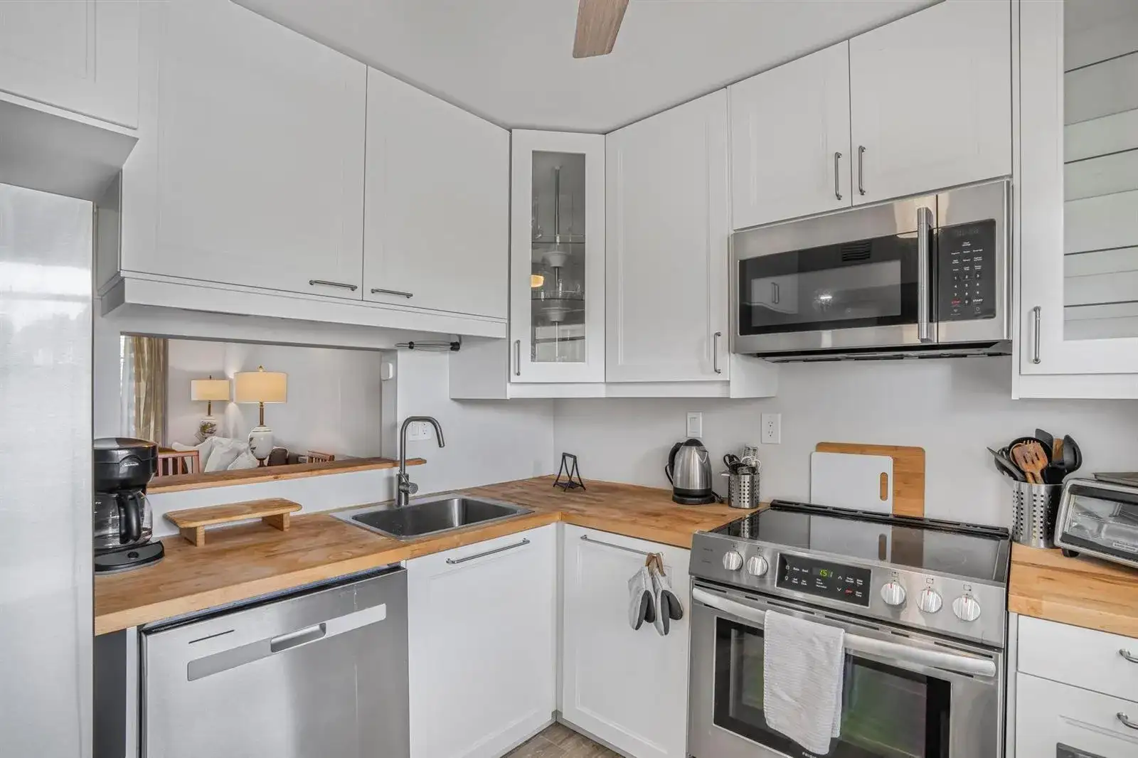 3000 NW 48th Terrace # 423, Lauderdale Lakes FL 33313 photo 4