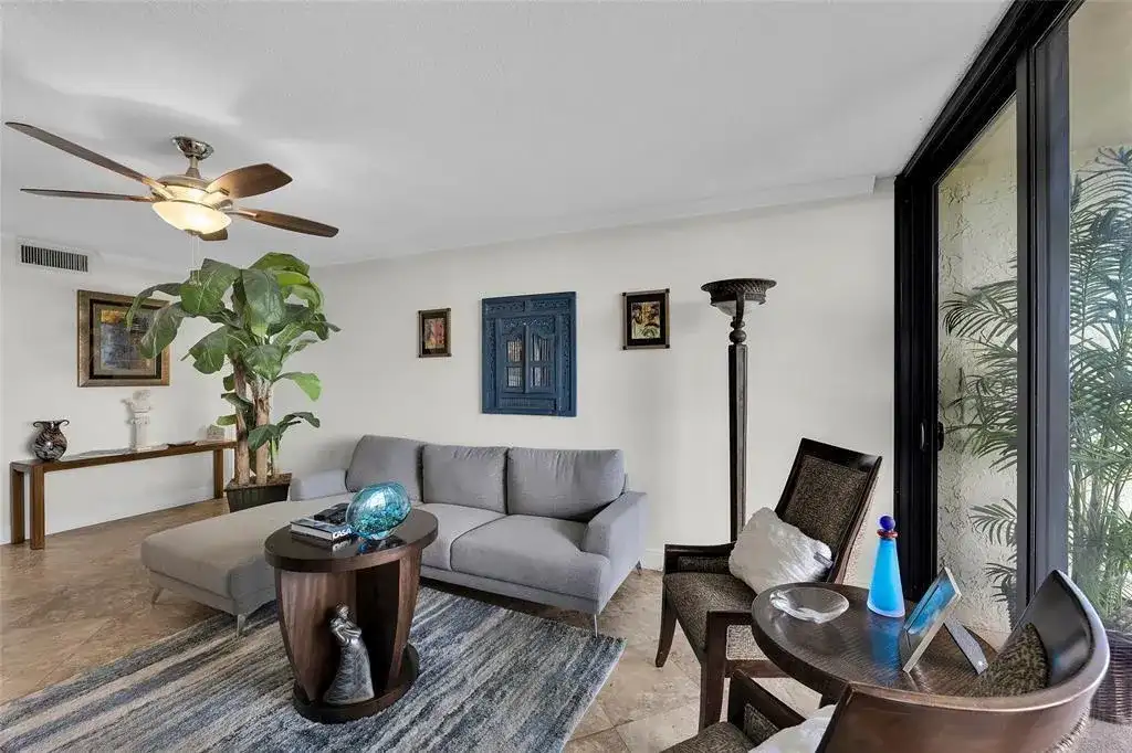 105 Lake Emerald Drive # 711, Oakland Park FL 33309 photo 4