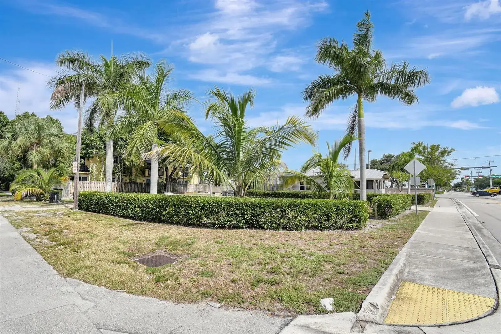 11 SW 11th Avenue, Fort Lauderdale FL 33312 photo 2