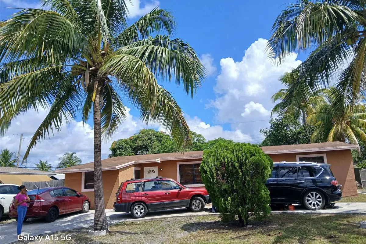761 NE 43rd Court, Deerfield Beach FL 33064
