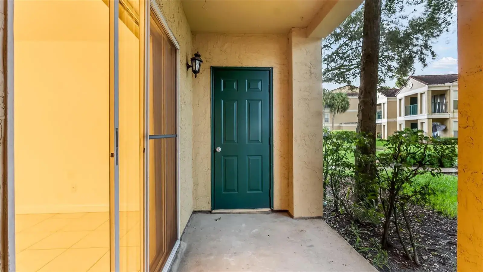875 Riverside Drive # 717, Coral Springs FL 33071